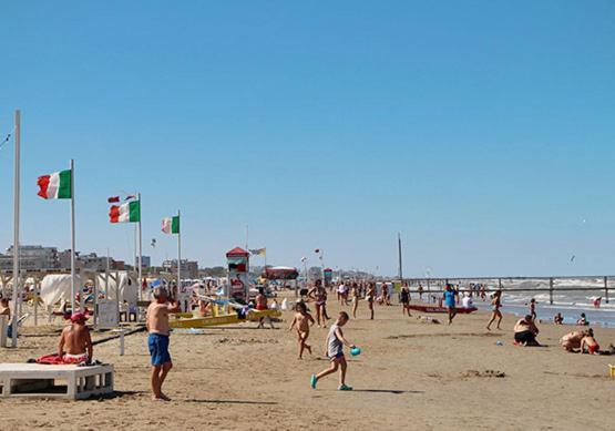 Hotel Biancospino Rimini Kültér fotó